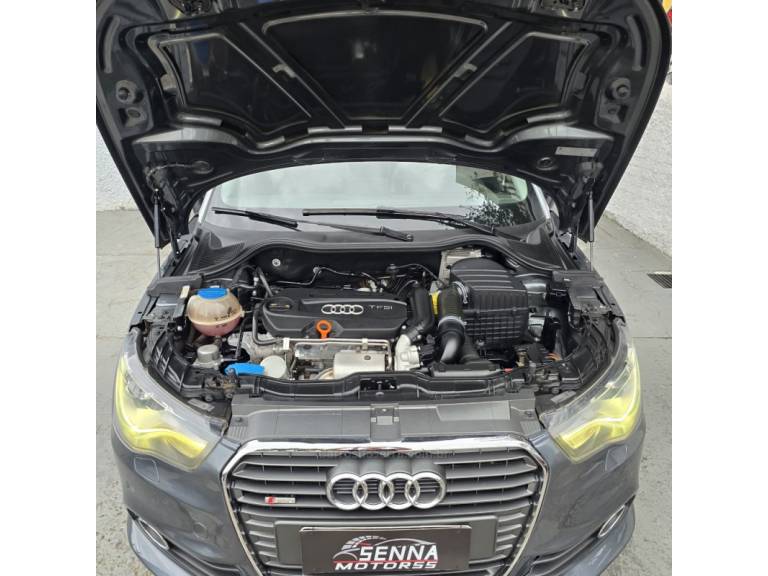 AUDI - A1 - 2011/2011 - Cinza - R$ 57.900,00