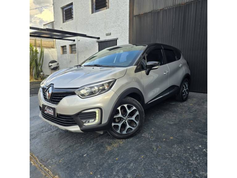 RENAULT - CAPTUR - 2019/2019 - Prata - R$ 69.900,00