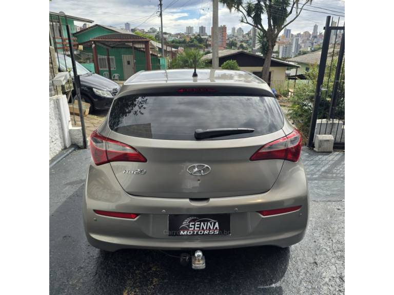 HYUNDAI - HB20 - 2017/2017 - Prata - R$ 47.900,00