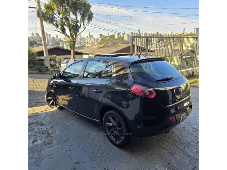 FIAT - BRAVO - 2016/2016 - Preta - R$ 56.900,00