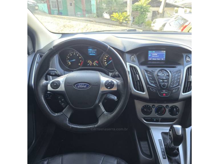 FORD - FOCUS - 2015/2015 - Branca - R$ 52.900,00