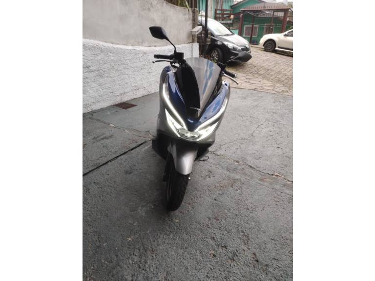 HONDA - PCX - 2021/2021 - Azul - R$ 17.900,00