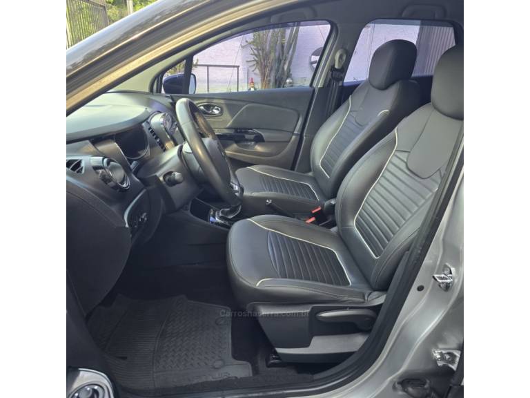 RENAULT - CAPTUR - 2019/2019 - Prata - R$ 69.900,00