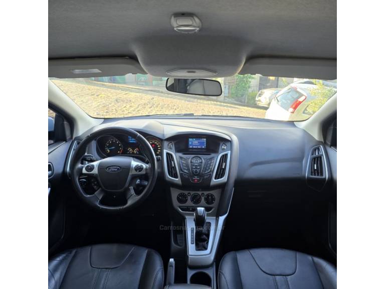 FORD - FOCUS - 2015/2015 - Branca - R$ 52.900,00