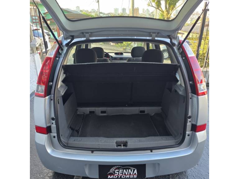 CHEVROLET - MERIVA - 2005/2005 - Prata - R$ 25.800,00