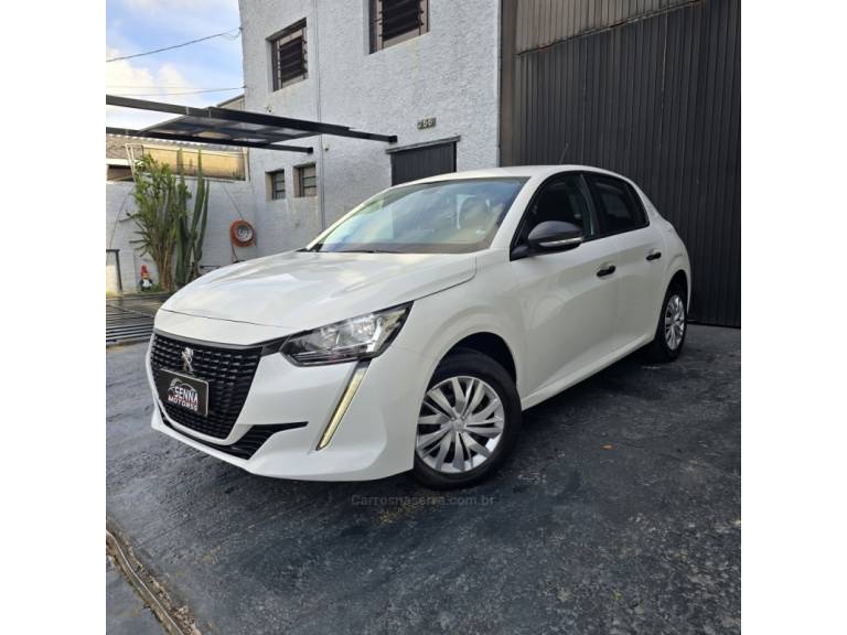 PEUGEOT - 208 - 2023/2023 - Branca - R$ 64.900,00