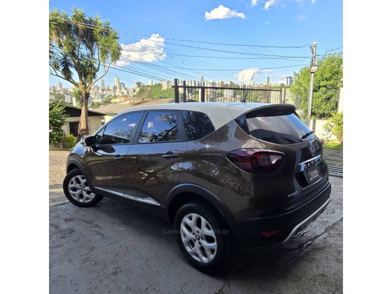 RENAULT - CAPTUR - 2018/2018 - Marrom - R$ 69.900,00