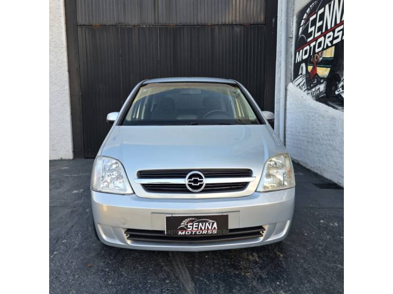 CHEVROLET - MERIVA - 2005/2005 - Prata - R$ 25.800,00