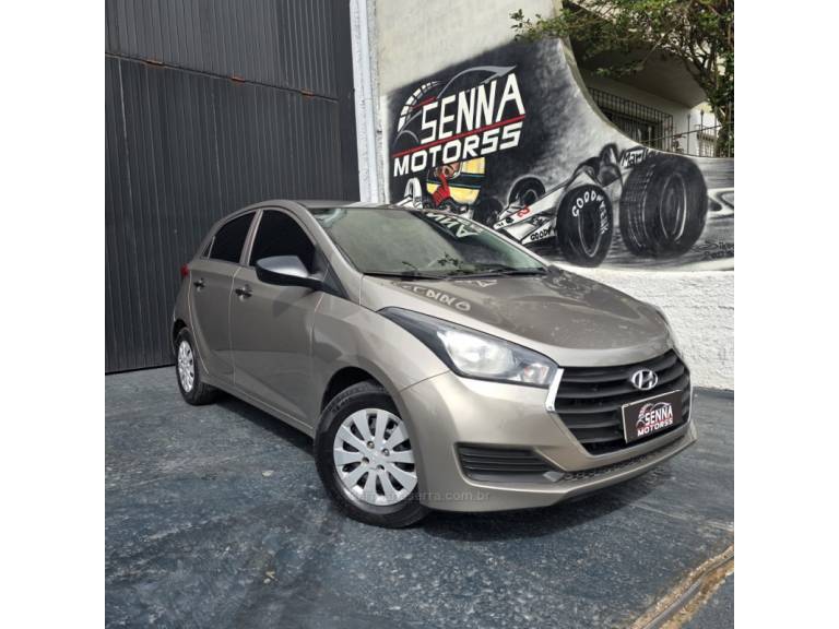 HYUNDAI - HB20 - 2017/2017 - Prata - R$ 47.900,00